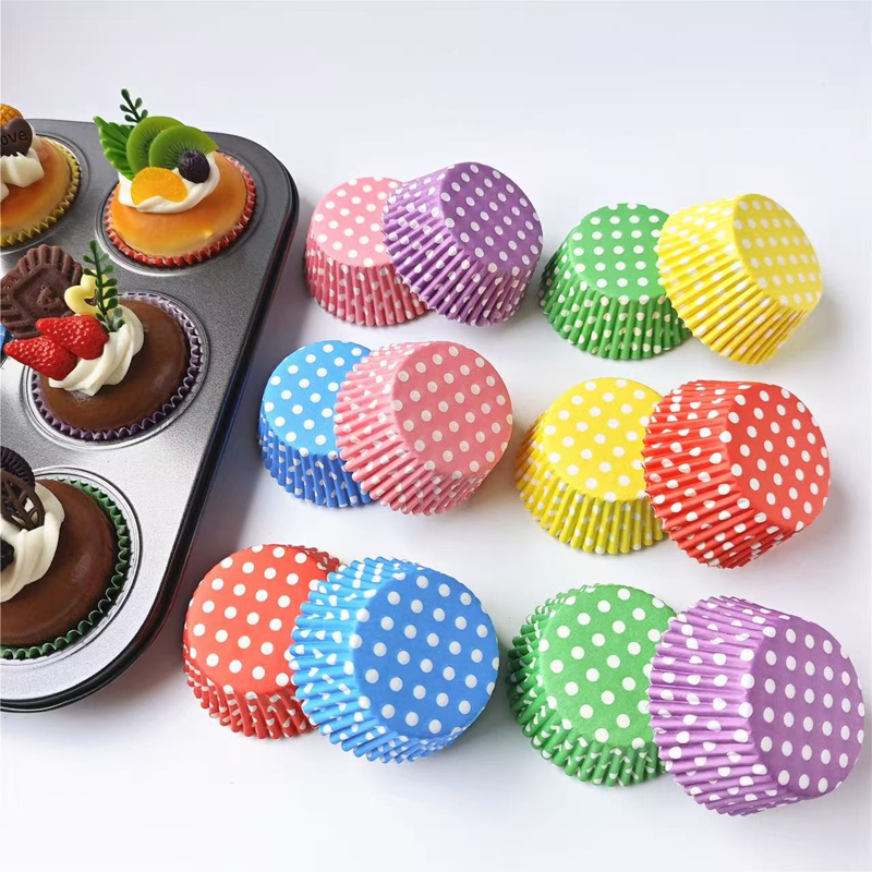 100 Adet Puantiyeli Kek Kağıt  - Kitchen Paper For Baking incelemesi ve fiyatı