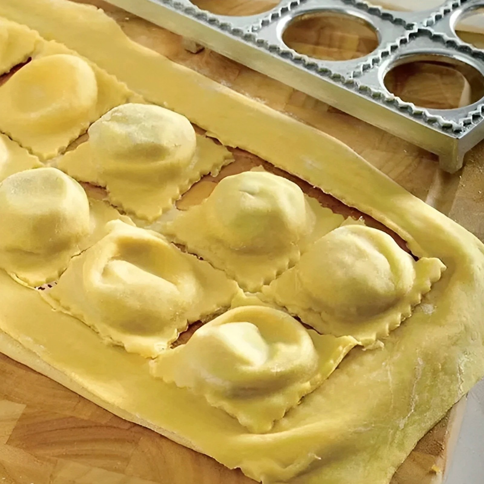 12 Delikli Mantı Kalıbı, Manue - Kitchen Job incelemesi ve fiyatı